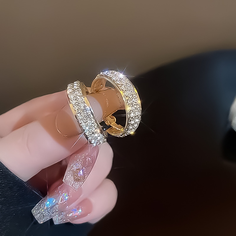 Cross-border bestsellers, niche design sense, super dazzling ring earrings, high-end light luxury stud earrings, and elegant diamond-encrusted ear rings full figure