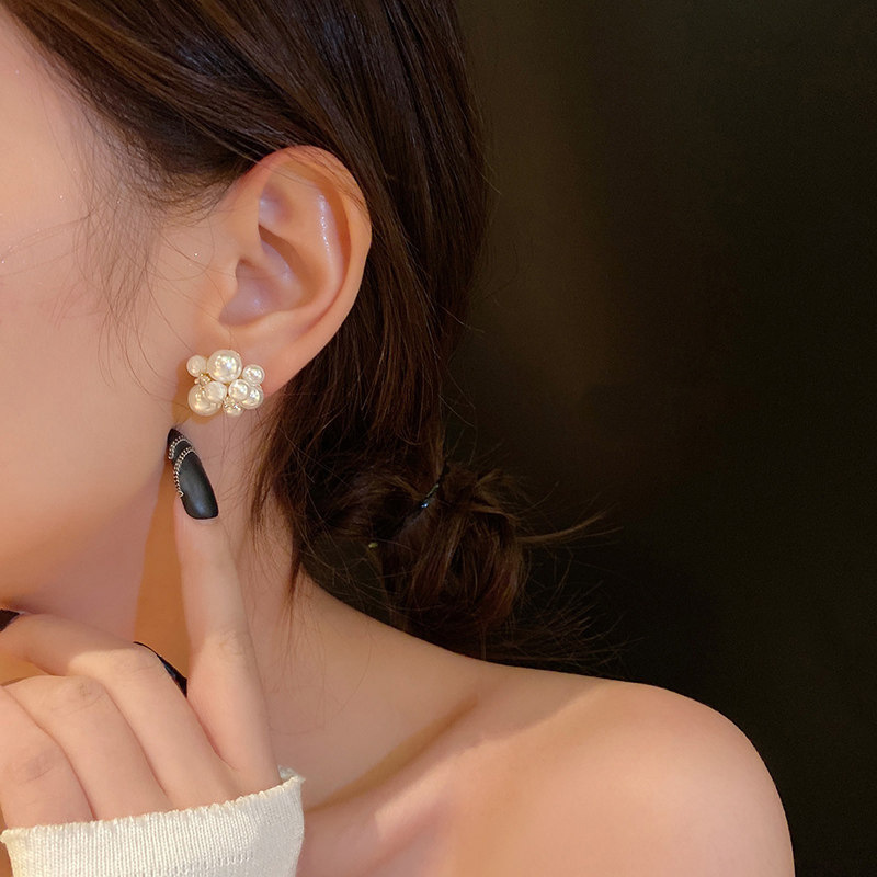 s925 Silver needle InS-style simple stud earrings, internet-famous design sense pearl earrings, women's niche and elegant earrings wholesale details Picture