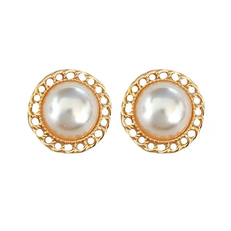 S925 Silver Needle Sweet Korean-style round pearl stud earrings, women's geometric light luxury hollowed-out earrings, simple and fashionable earrings Item Picture