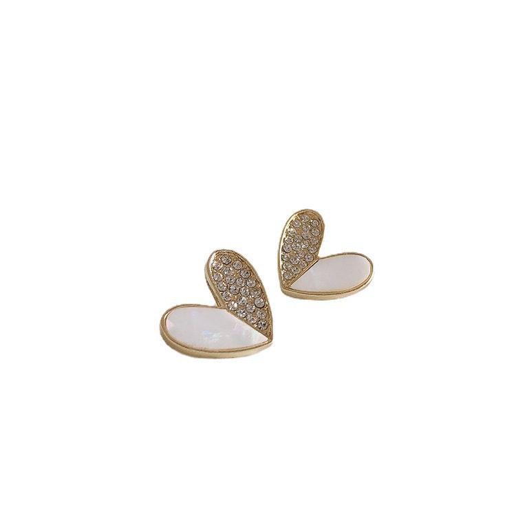 S925 Silver Needle, heart-shaped diamond-encrusted, unique heart, delicate and small stud earrings for women from Dongdaemun, South Korea Item Picture
