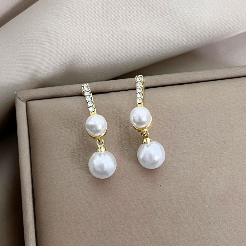 s925 Silver Needle one-line pearl women's Stud earrings Long style New trendy high-end earrings Versatile earrings details Picture