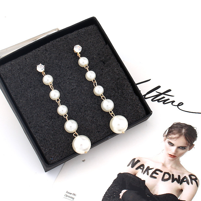 S925 Silver needle fashionable and elegant European and American light luxury long pearl zircon earrings, women's trendy tassel stud earrings Specification drawing