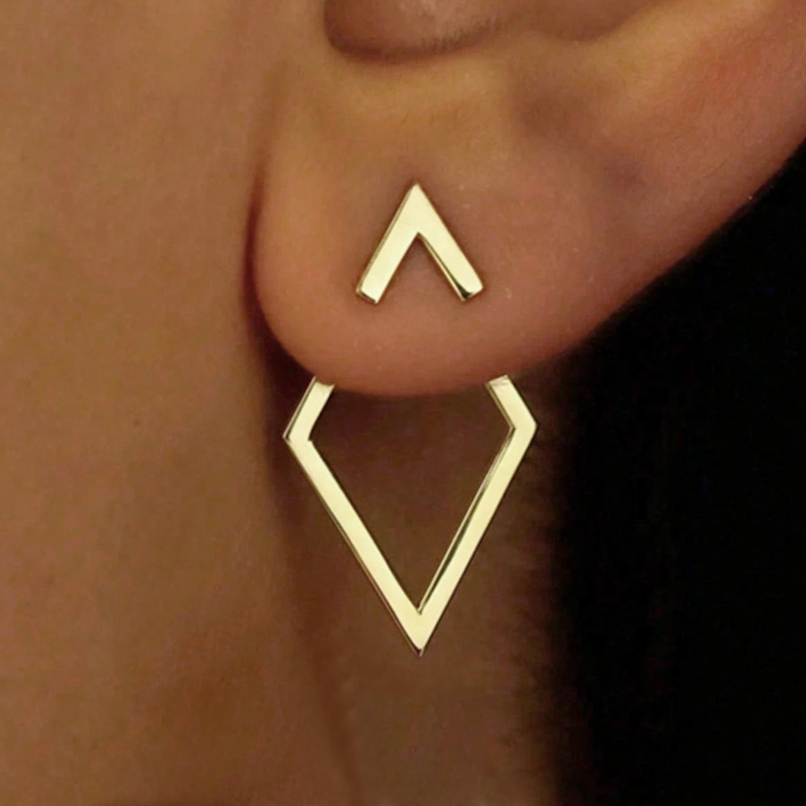 Cross-border best-selling European and American creative, simple geometric diamond-shaped hollowed-out earrings, double-layer high-end design, feminine style earrings full figure