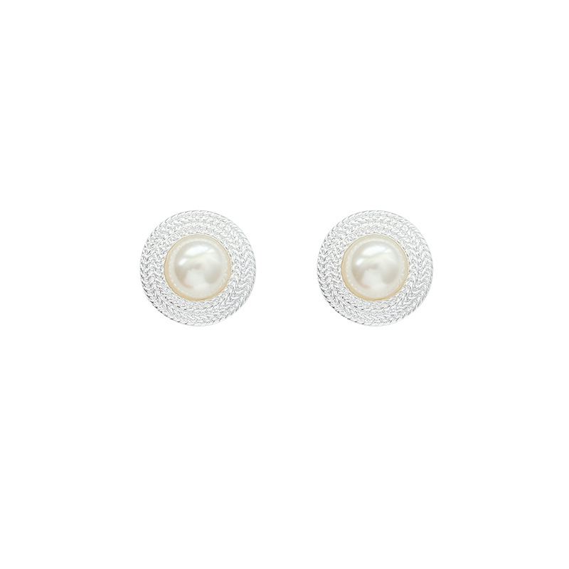 European and American high-end style heavy industry design zircon micro-inlaid large pearl stud earrings, unique and versatile, elegant oval artistic earrings Item Picture