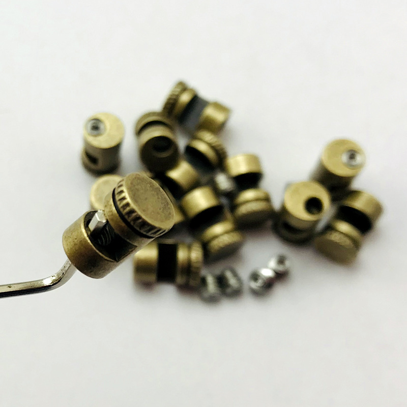 kwik thumb stud brass buck 110 Buck pusher knob Brass Buck 110 pusher disk stud details Picture