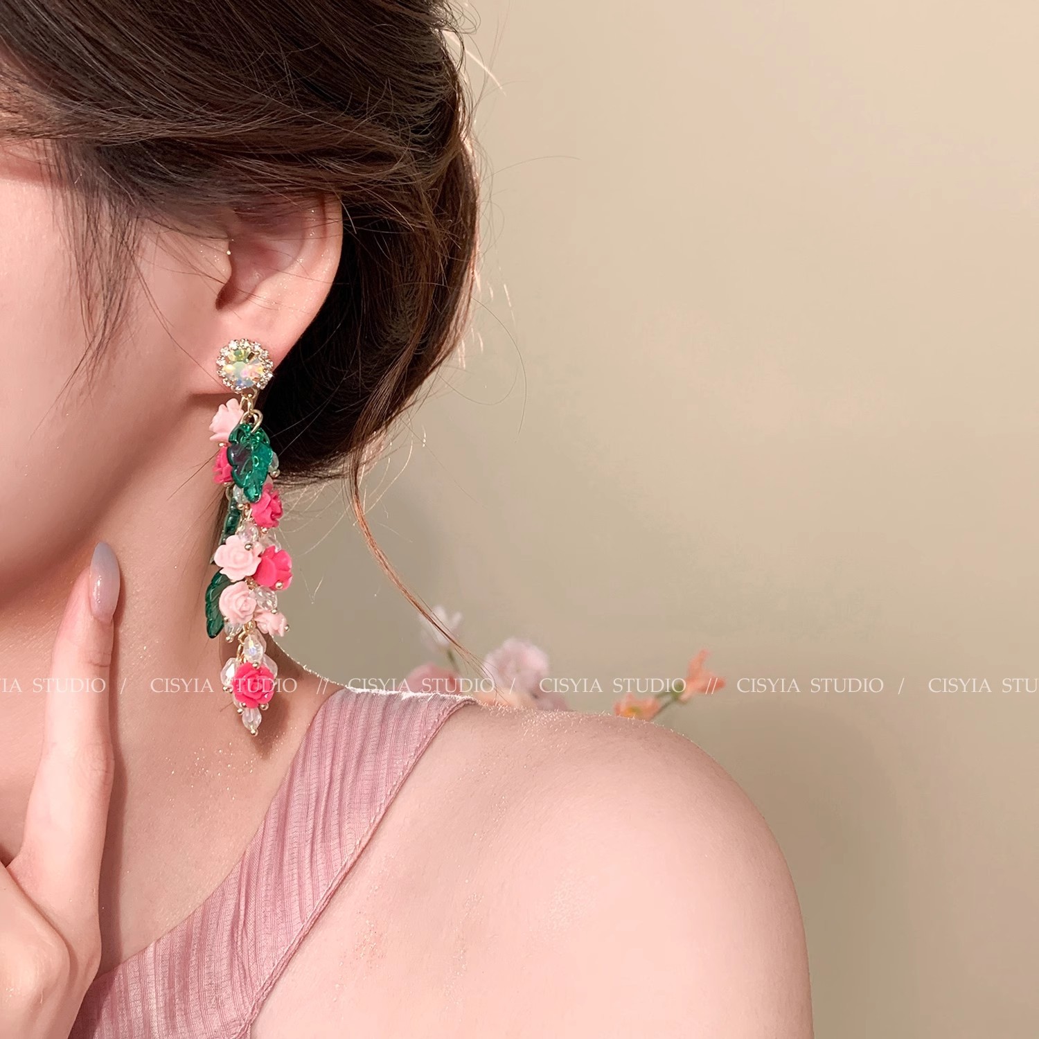 Colorful dopamine tassel earrings for women, new Spring/Summer 2025 style, high-end and elegant floral earrings, round face stud earrings details Picture
