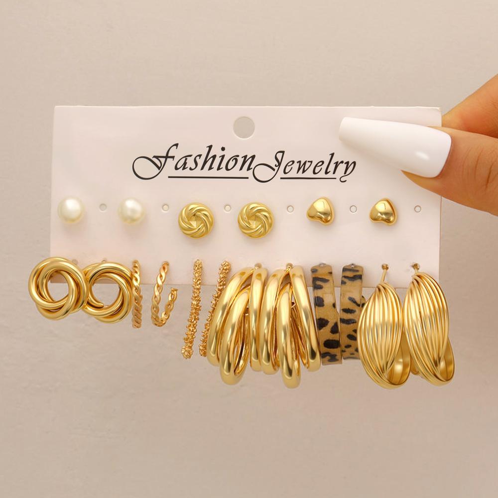 European and American cross-border geometric twisted twist ear studs, frosted texture, hollowed-out acrylic earrings, fashionable and creative women's earrings full figure