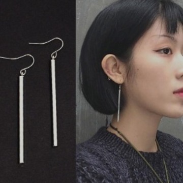 Korean-style long stud earrings, long and elegant, simple and versatile, long stud earrings full figure