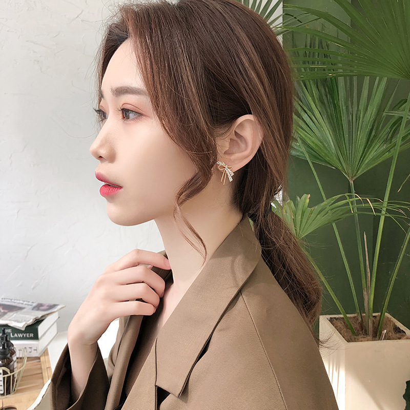 s925 Silver Needle New bow stud earrings for women, Korean fashion style, versatile earrings, simple design sense, and earrings details Picture