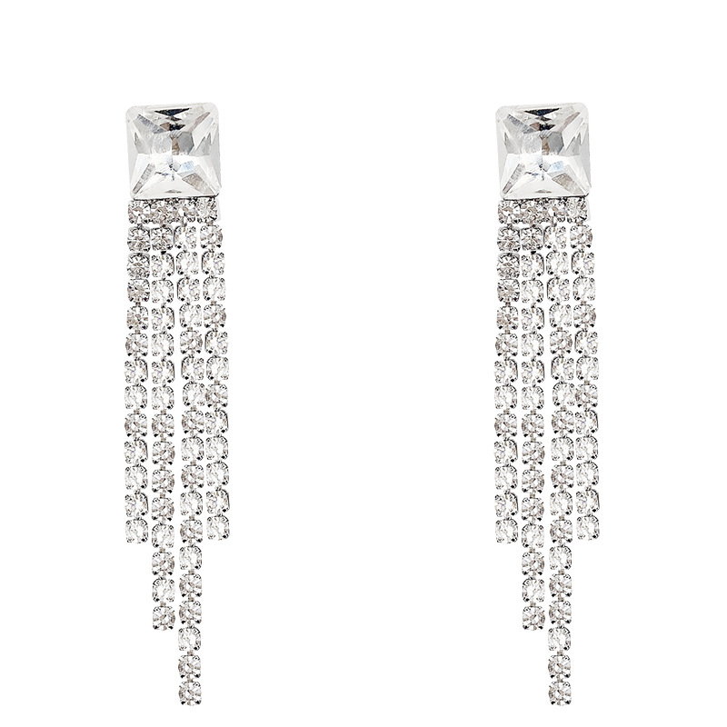 S925 Silver Needle rhinestone Tassel Earrings, a new and niche design in 2023, are high-end and luxurious earrings for women Item Picture