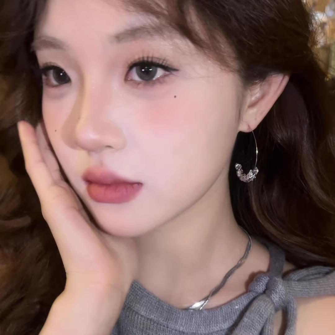 Sparkling Diamond Zircon C-shaped large ear ring earrings, 2025 new style, light luxury and high-end feel, ear studs and ear hooks, versatile and elegant earrings details Picture