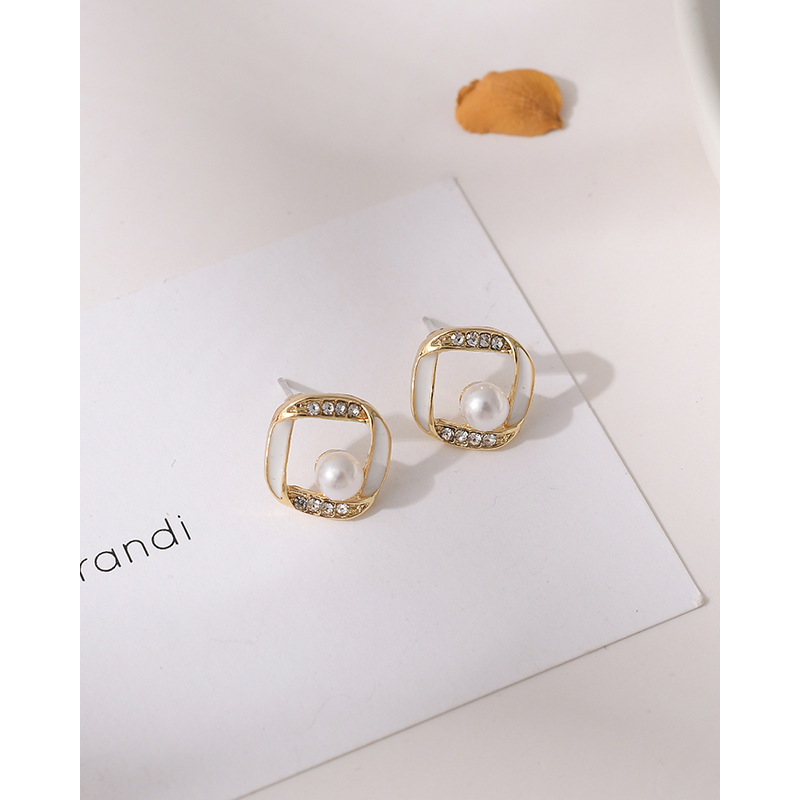 S925 Silver Needle Gentle and Elegant Pearl earrings for women, white diamond-encrusted geometric design ear clips and earrings details Picture
