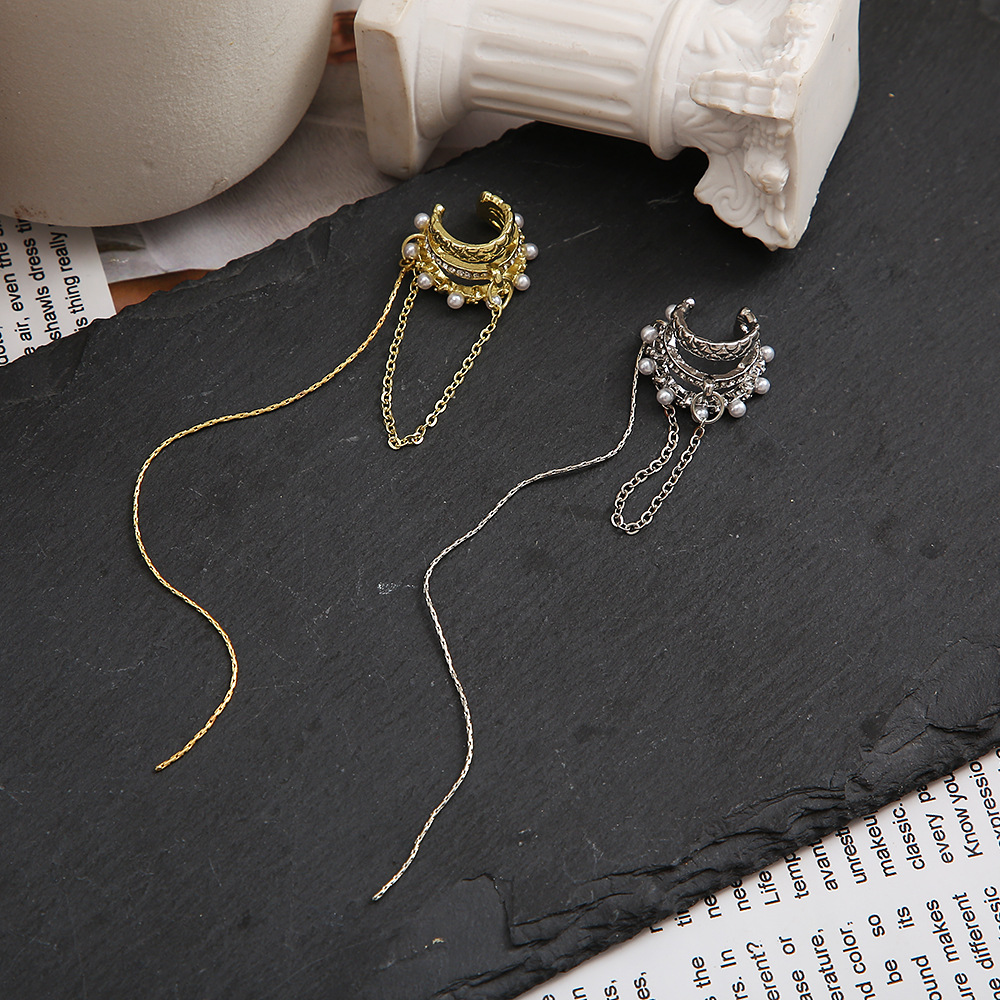 European and American high-end style, cold and elegant, no ear hole chain earrings, trendy dot diamond, long tassel ear bone clip, single piece details Picture