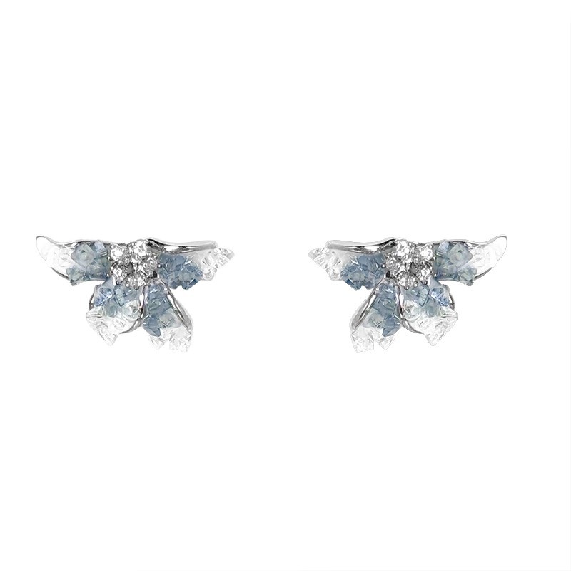 Copper micro-inlaid zircon butterfly stud earrings, a niche design for women, exude a sense of high-end luxury and exquisite craftsmanship. New trend in 2025 Item Picture