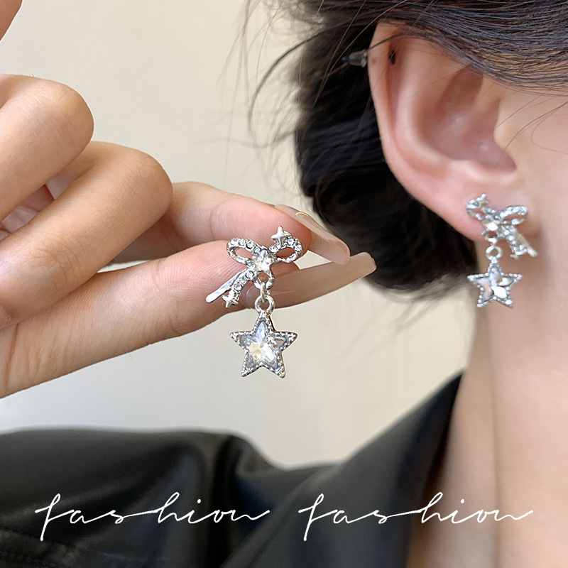 Korean-style super sparkling star stud earrings, exquisite bow earrings, light luxury and high-end feel, niche tassel earrings, new style for women details Picture