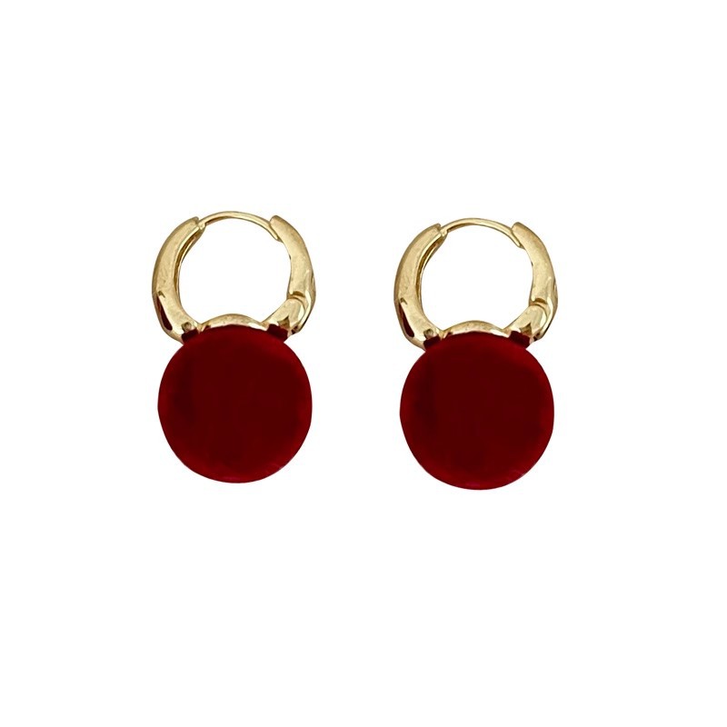 Korean pearl autumn and winter new earrings for women, with a light luxury and high-end feel, and a niche design. The ear buckles are simple, fashionable and unique earrings Item Picture