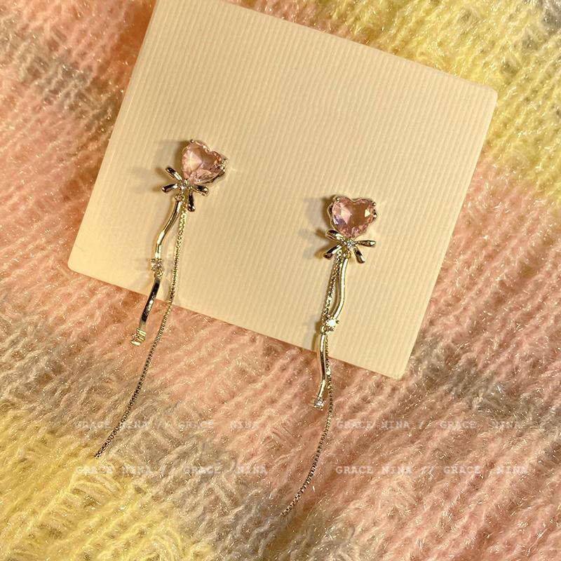 Long heart-shaped tassel earrings with a versatile and niche design, sweet and cool zircon bow, elegant and high-end earrings and earrings details Picture