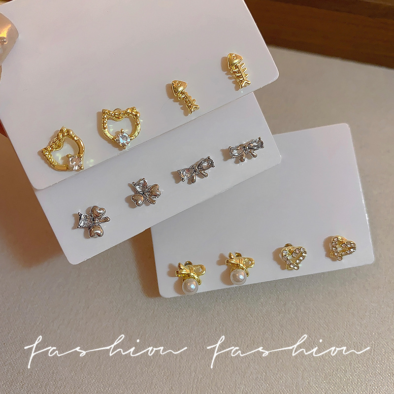 Cute cat fishbone set stud earrings, retro and high-end exquisite earrings, French versatile and light luxury earrings for women Specification drawing