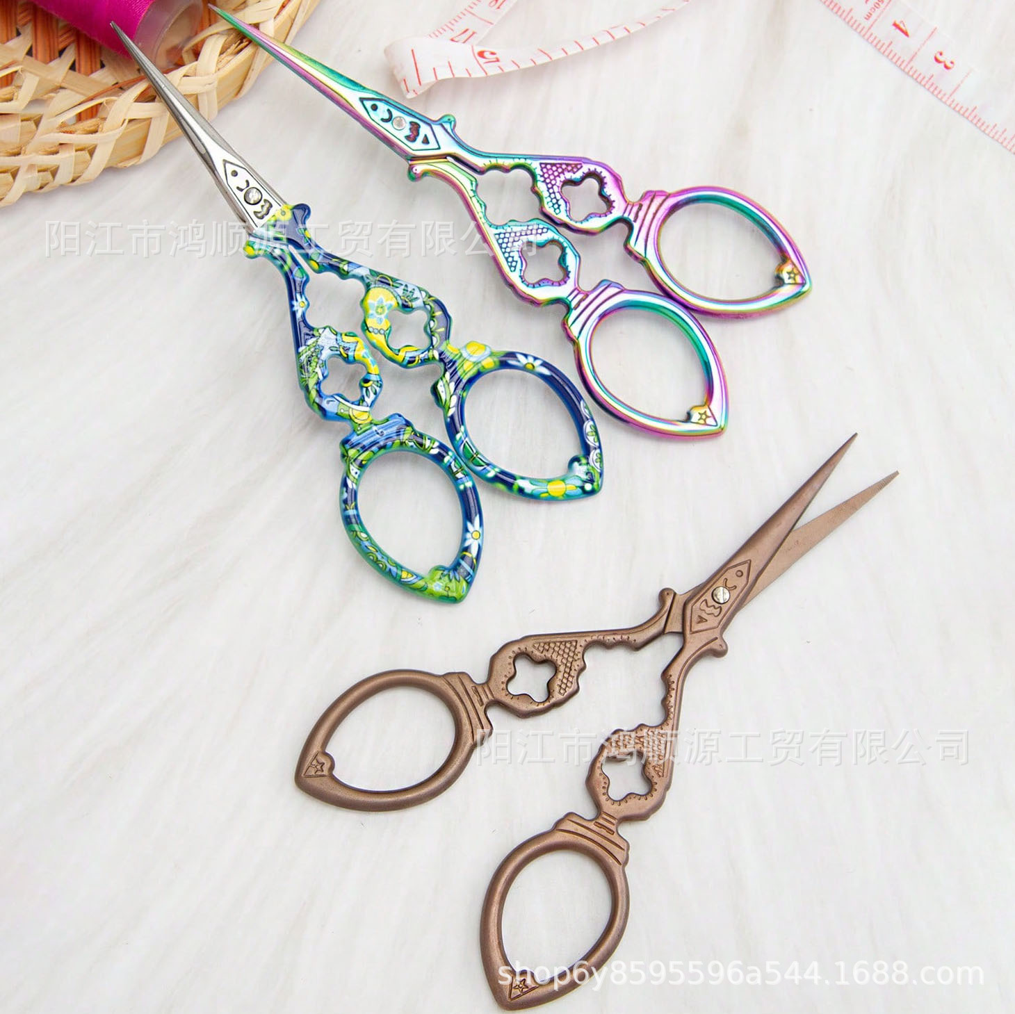 Stainless steel scissors, Double Happiness tea bag, national trend retro convenient gourd scissors, handcrafted craftsmanship scissors Application Scenario