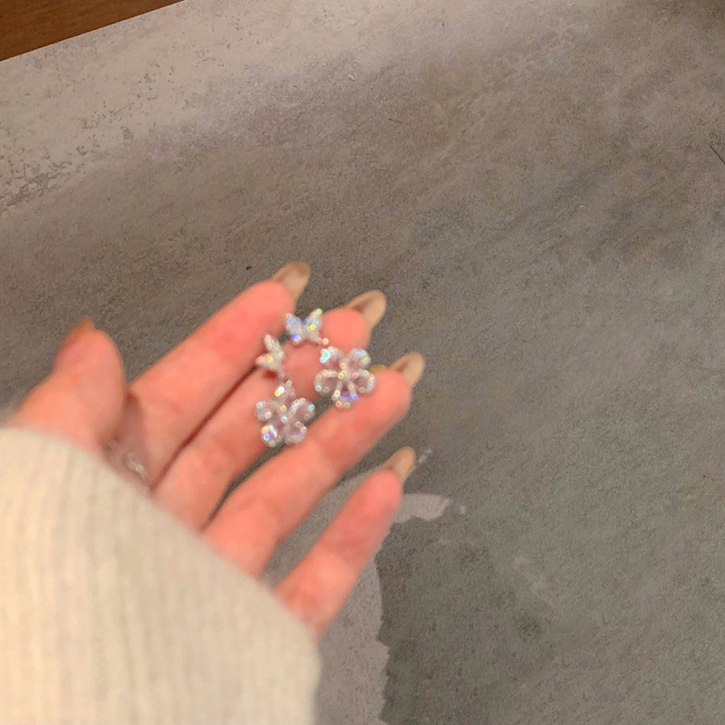 Autumn flower butterfly earrings for women, ns style, niche design, elegant, light luxury and high-end feel, 925 silver needle stud wholesale full figure