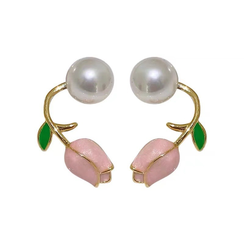 Gentle pink glazed tulip pearl stud earrings with a unique and niche design, forest-themed floral earrings for young girls Item Picture