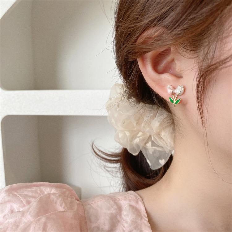 S925 Silver Needle, stylish and fresh, tulip oil drip design, ins exquisite women's earrings Specification drawing
