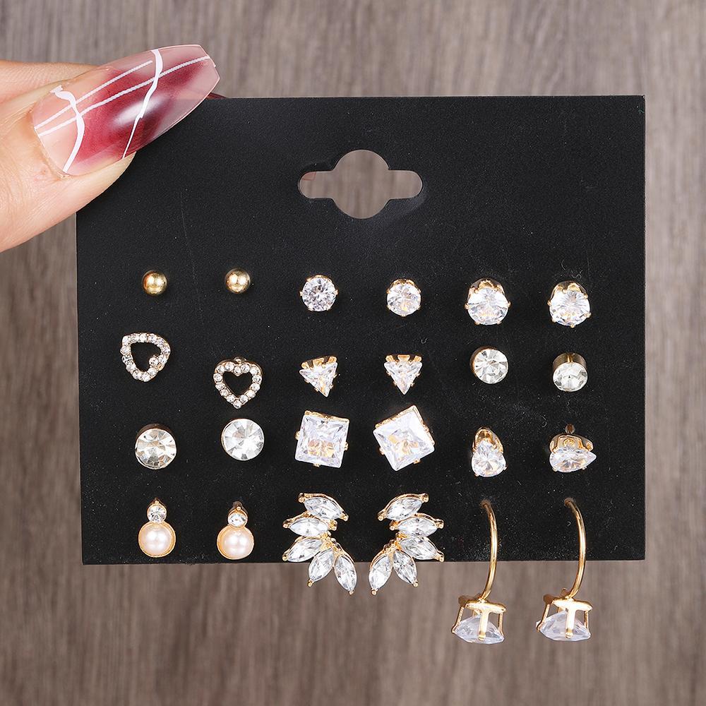 A new 12-piece set of cross-border rhinestone earrings from Europe and America, featuring Instagram-style heart-shaped triangular teardrop-shaped stud earrings Specification drawing