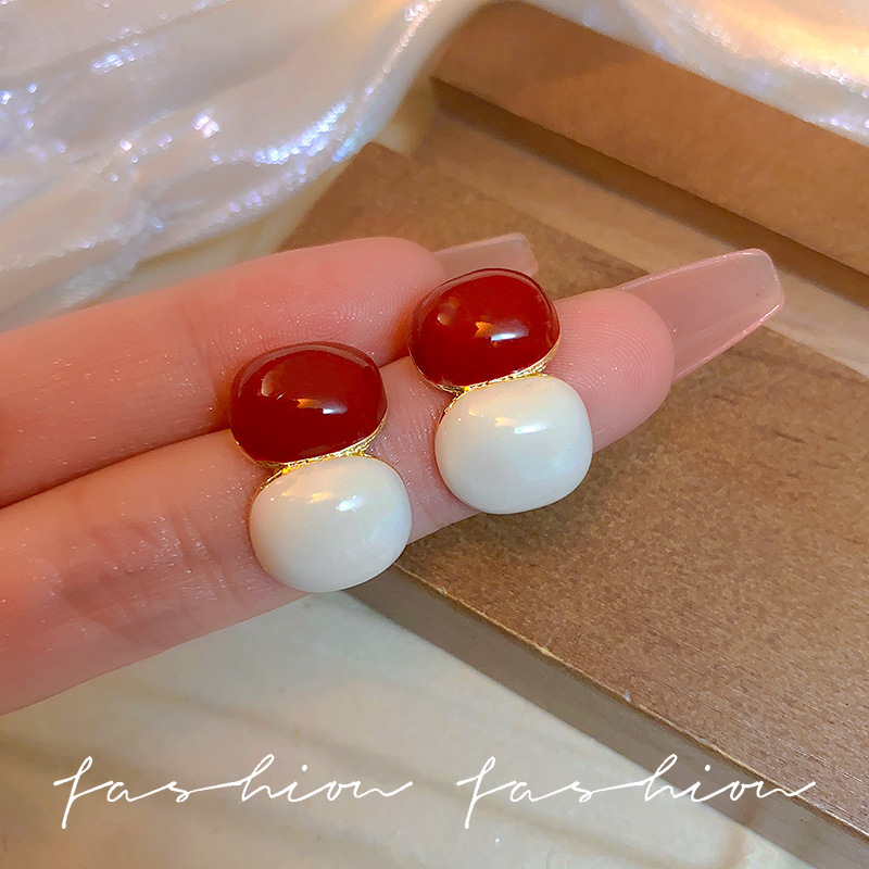 Ankola red versatile and fashionable earrings, popular steamed bun earrings, exaggerated and high-end, unique and elegant, stud earrings for women details Picture