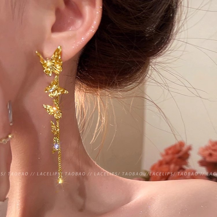 Gilded Butterfly Love ~ Golden Butterfly tassel Earrings for women, a light luxury and high-end look, elegant and stylish earrings Specification drawing
