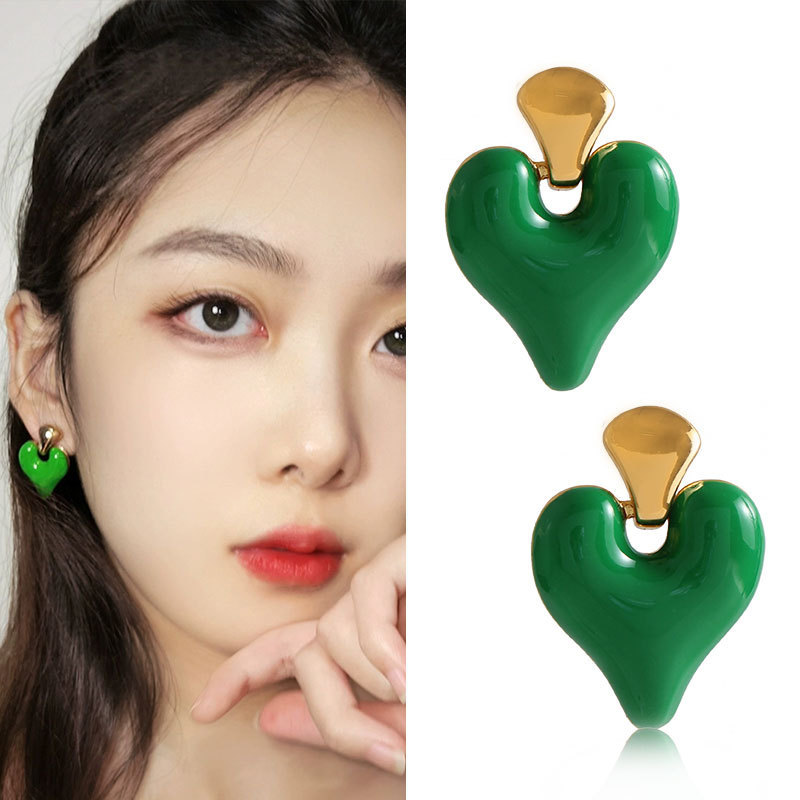 S925 Silver Needle New Style European and American ins retro colored oil drop heart earrings, feminine texture, factory wholesale Application Scenario