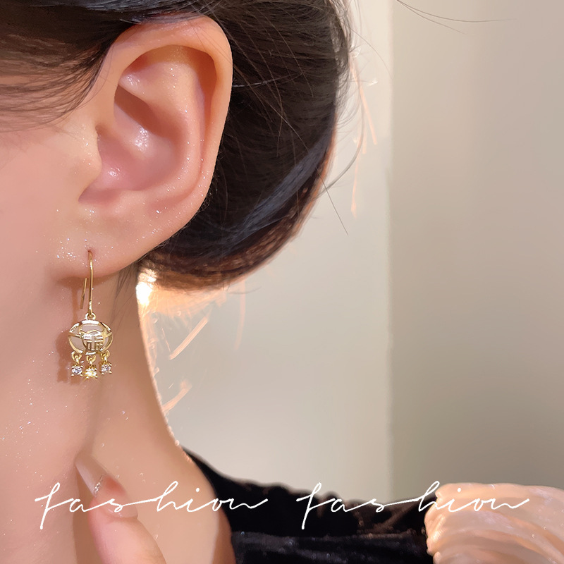 New Chinese-style peace lock tassel ear thread women's light luxury high-end, niche and unique style earrings 2025 New bestseller Specification drawing