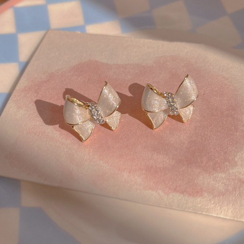 Gentle and elegant, oil-dripping bow stud earrings, fashionable and versatile for women, ins influencer earrings S925 silver needle earrings wholesale Specification drawing