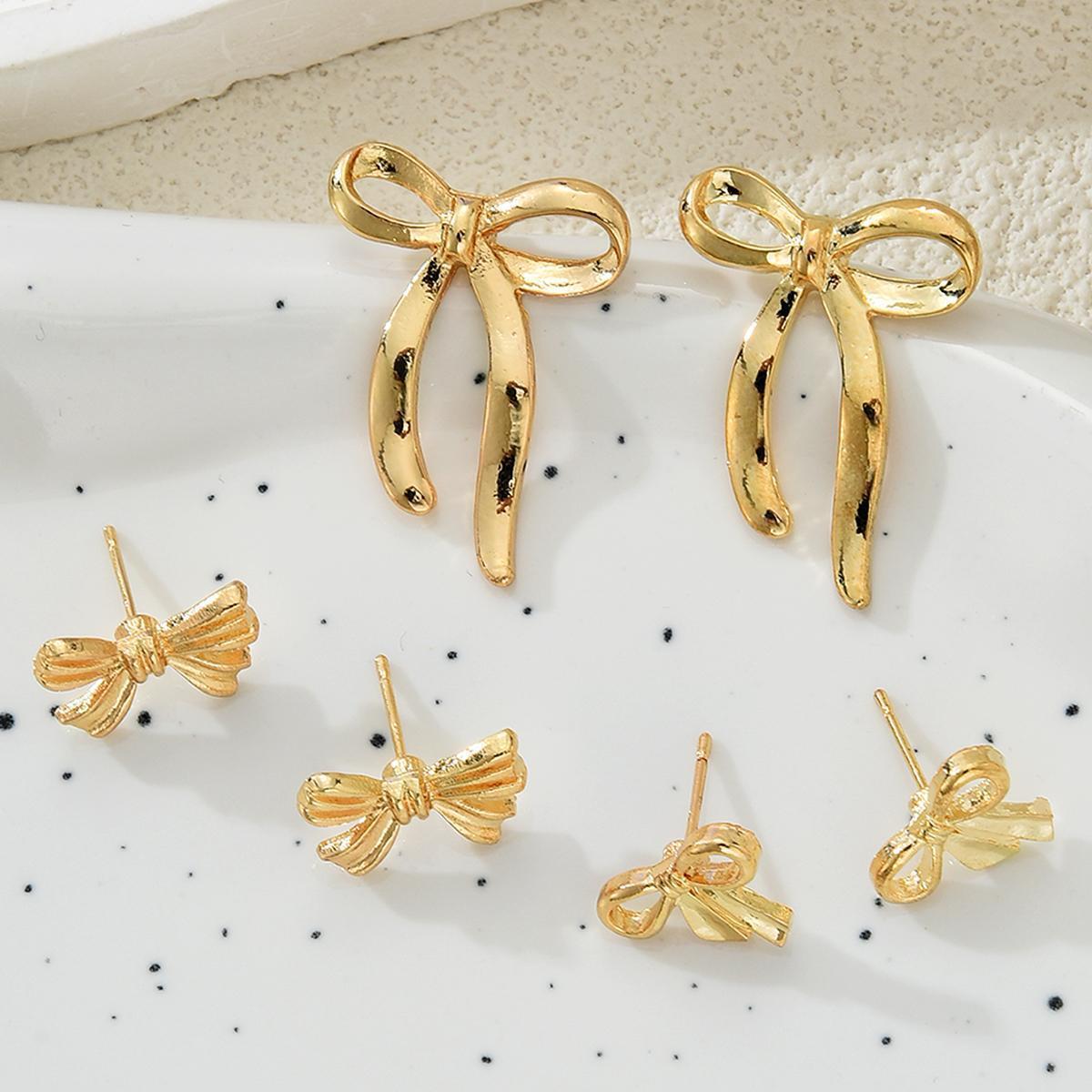 Cross-border European and American high-end alloy bow earrings, simple and elegant, ins style earrings, unique stud earrings set of 3 pieces Specification drawing
