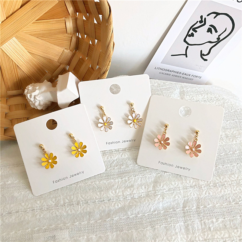 S925 Silver Needle Japanese and Korean sweet and fresh Daisy stud Earrings, fresh flower earrings, ear clips, cute boy earrings for girls full figure