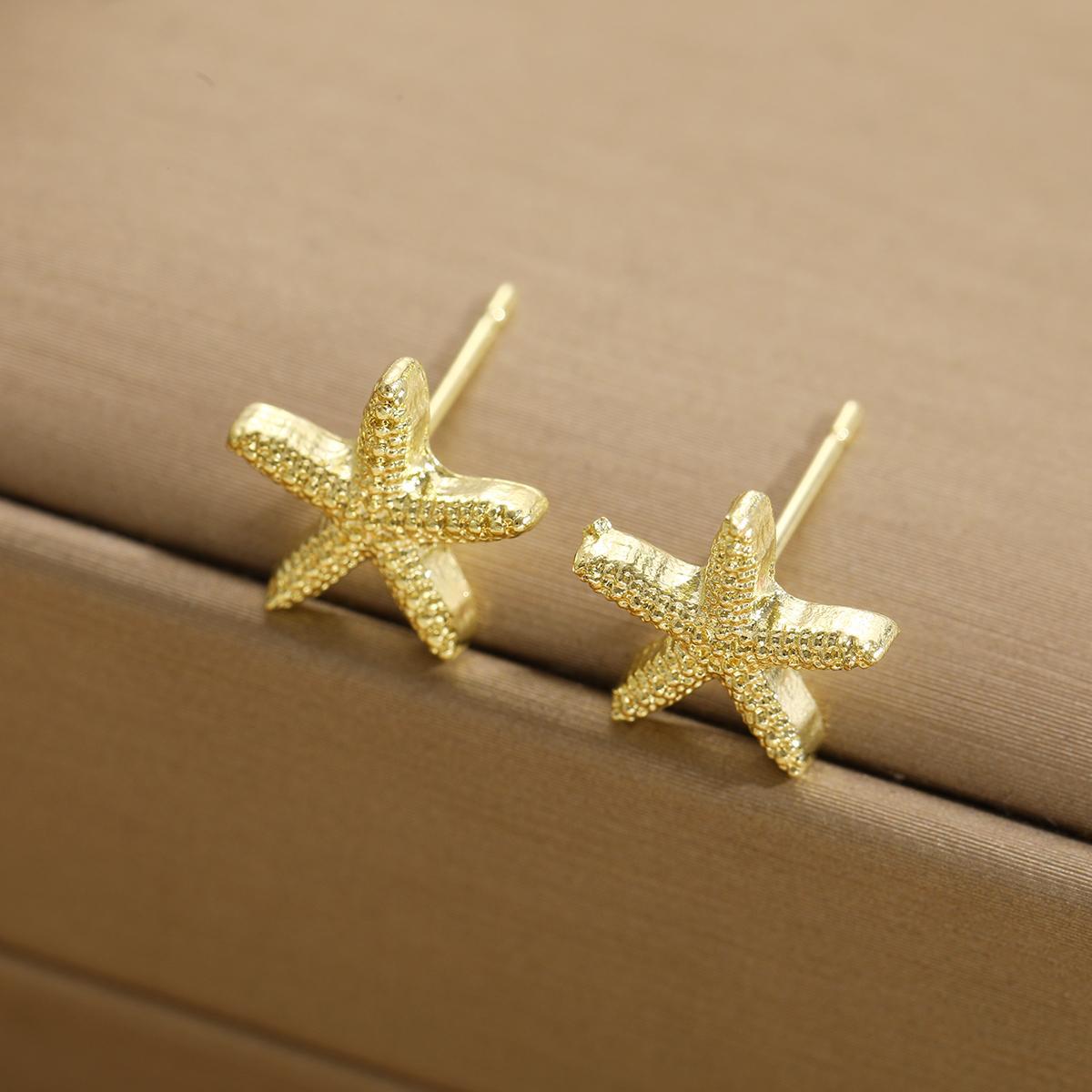 European and American cold style fashion trend starfish earrings, women's unique design sense, exaggerated street style popular stud earrings and accessories Specification drawing