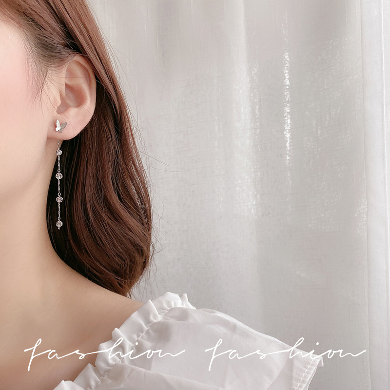 The long fringed butterfly earrings with a cool and refreshing feel, featuring a niche design that slimmers the ear studs, exude an exquisite and light luxury vibe, and are fashionable earrings details Picture