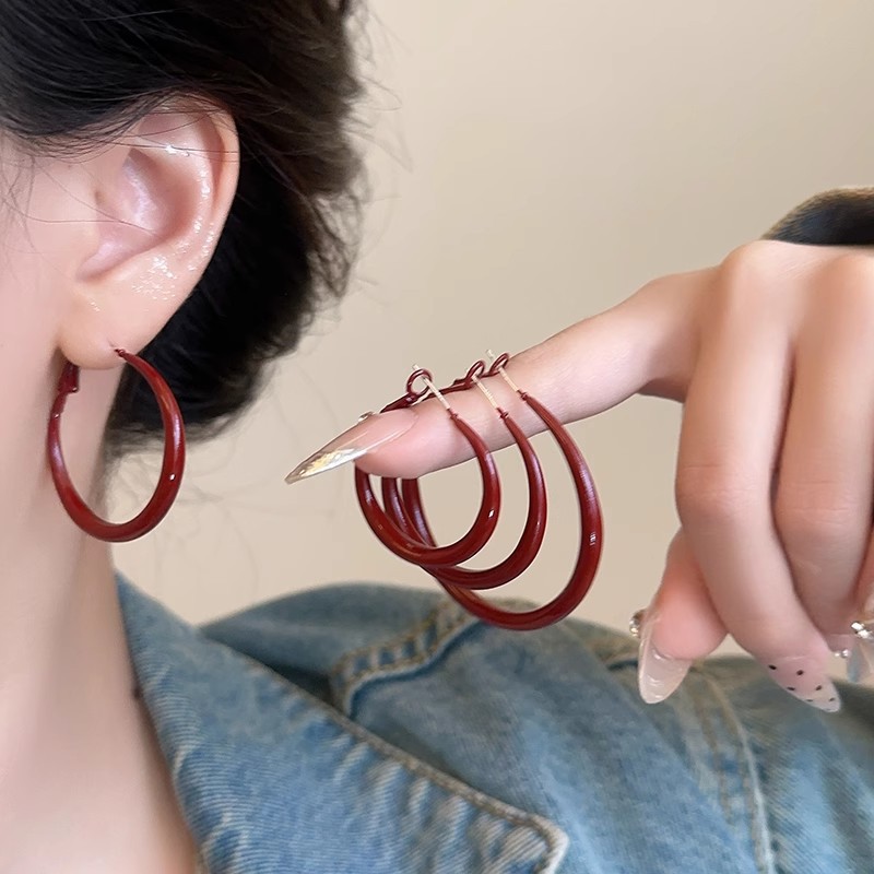 Ankela red circle earrings, women's large circle retro Hong Kong-style ear rings, simple and elegant, high-end ear stud earrings Specification drawing