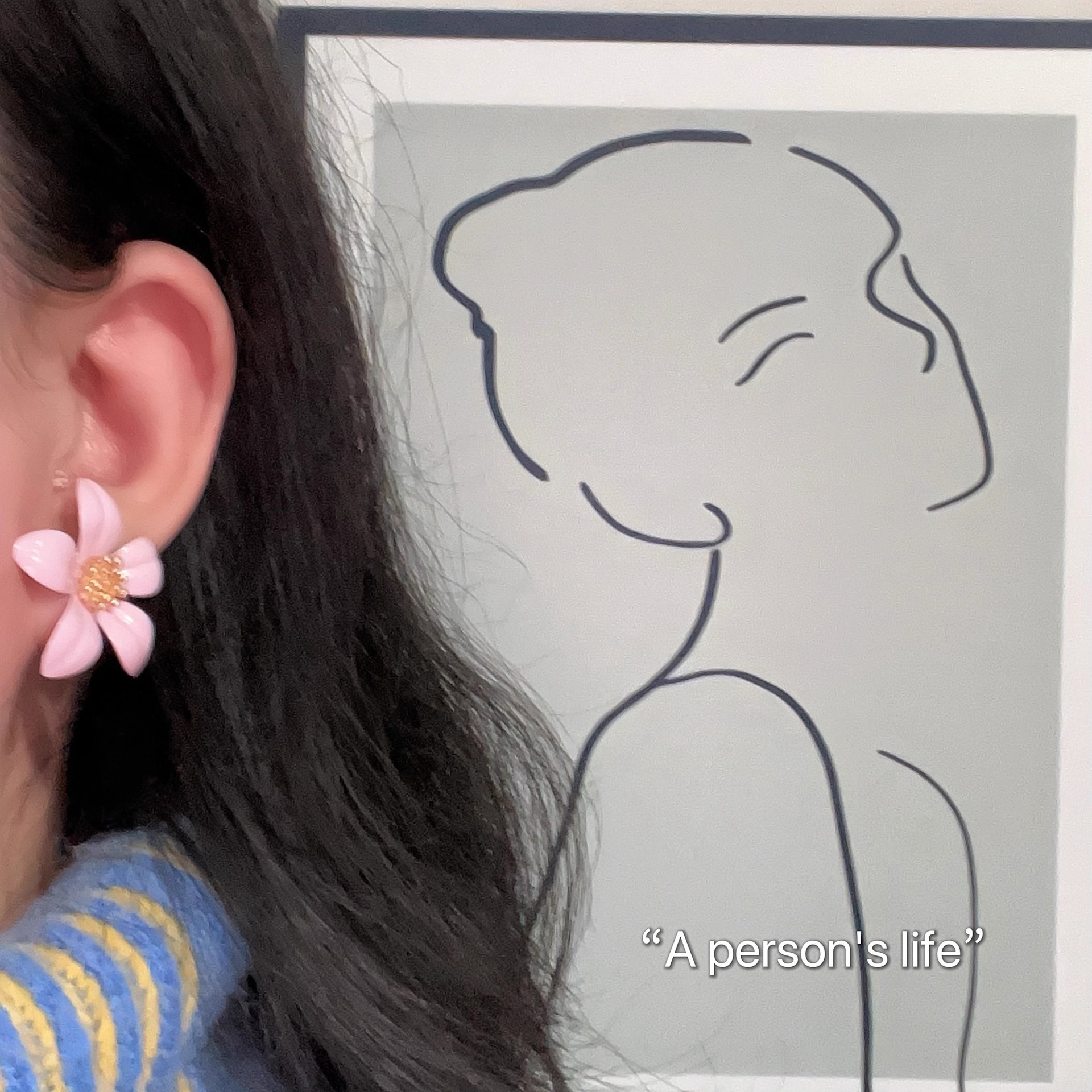 Early spring vacation style flower stud earrings with a niche design sense for women, a new 2025 bestseller, high-end and elegant earrings details Picture