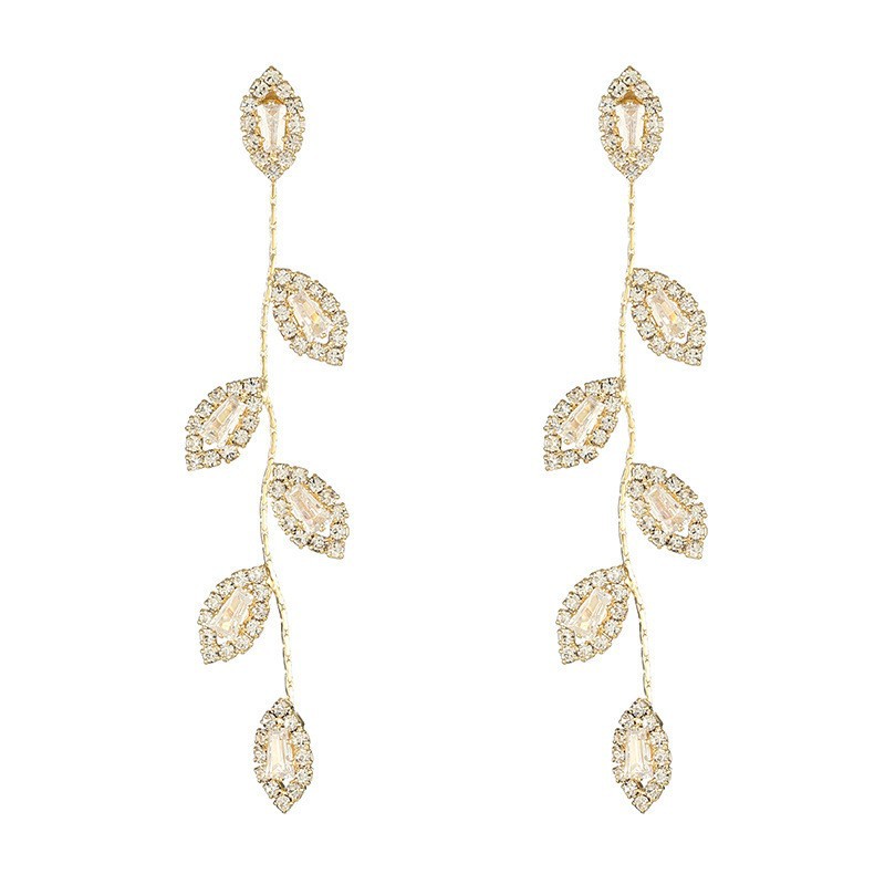Korean-style light luxury, fashionable and elegant, versatile leaf earrings, tassels, high-end feel, the same style as Internet celebrities, socialist-style earrings wholesale Item Picture