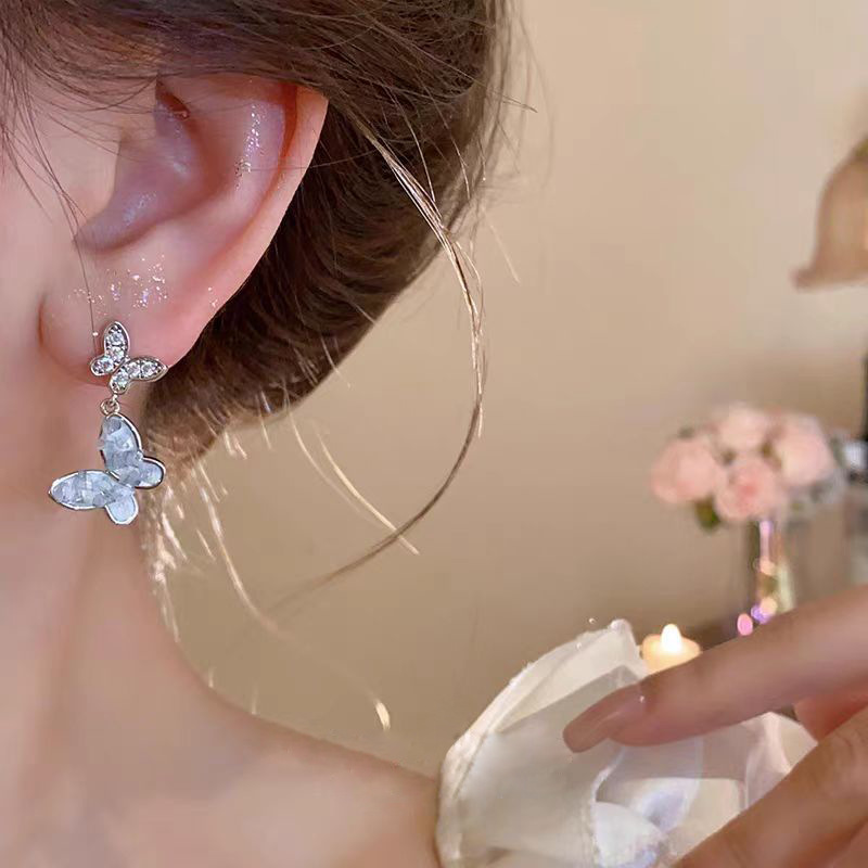 Blue crystal butterfly earrings, small, exquisite and high-end fashionable stud earrings, 925 silver needle and elegant tassel earrings Specification drawing