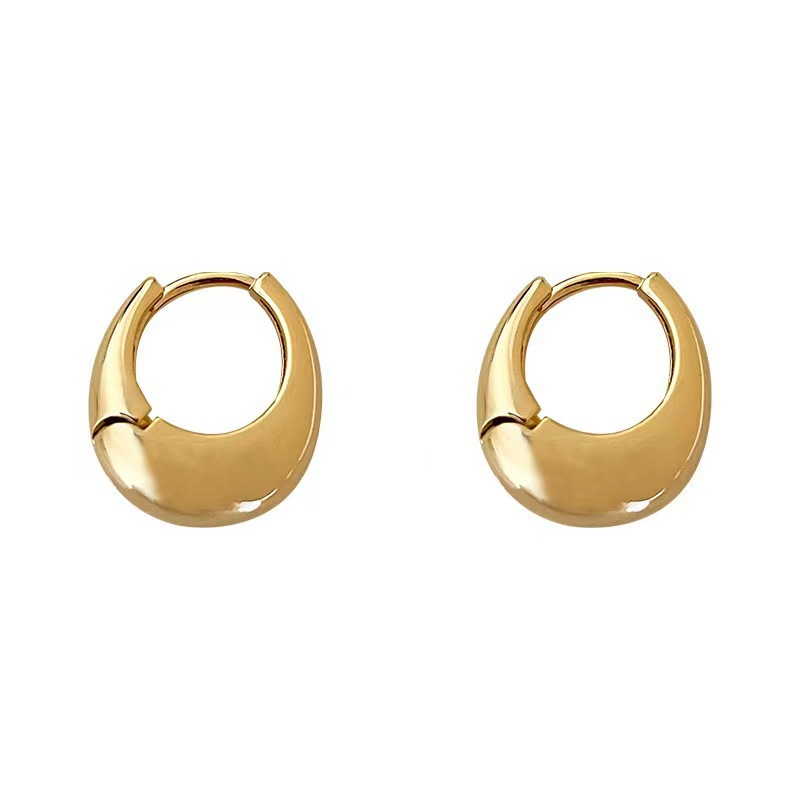 Cold and elegant oval plain ring earrings for women in autumn and winter, with a light luxury and high-end feel, are versatile earrings for commuting Item Picture