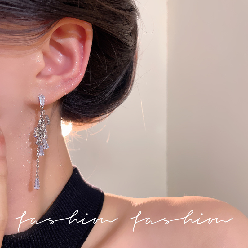 Silver needle, light luxury, elegant, versatile for socialite, niche design, high-end feel, zircon tassel earrings, new 2025 women's earrings Specification drawing