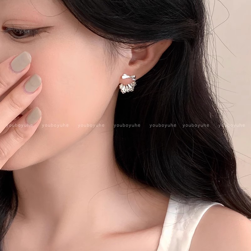 Two-wear style ~ Bow lace skirt-hem earrings for women, a light luxury and high-end look, and exquisite and versatile ear studs details Picture
