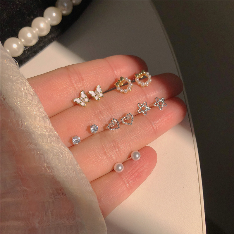 Super fairy-like small white pearl stud earrings set, versatile, fashionable and simple ear-nourishing earrings for women, wholesale of elegant style details Picture