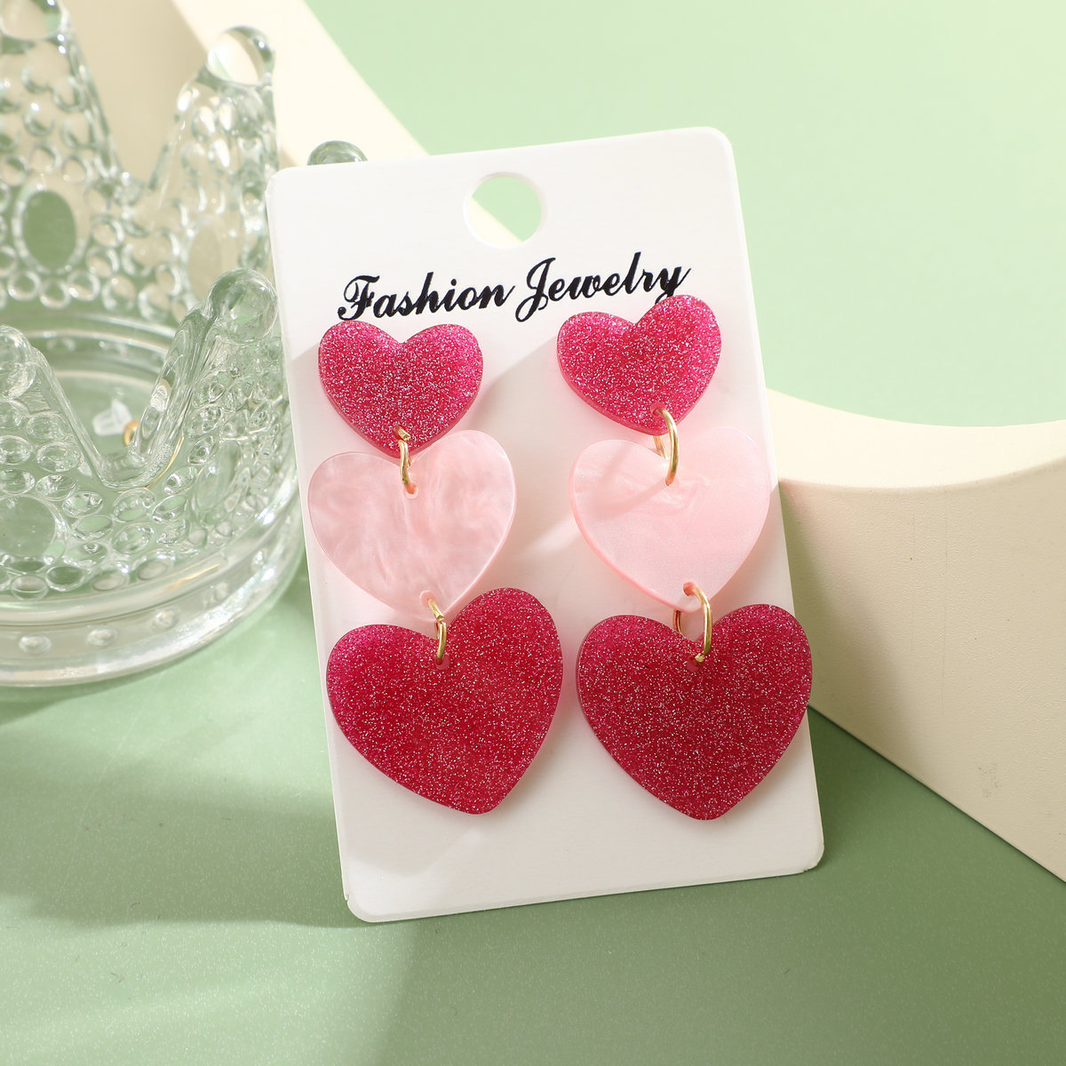 Cross-border best-selling Barbie pink three-layer heart-shaped heart earrings, simple pendant, acrylic texture dopamine earrings Application Scenario