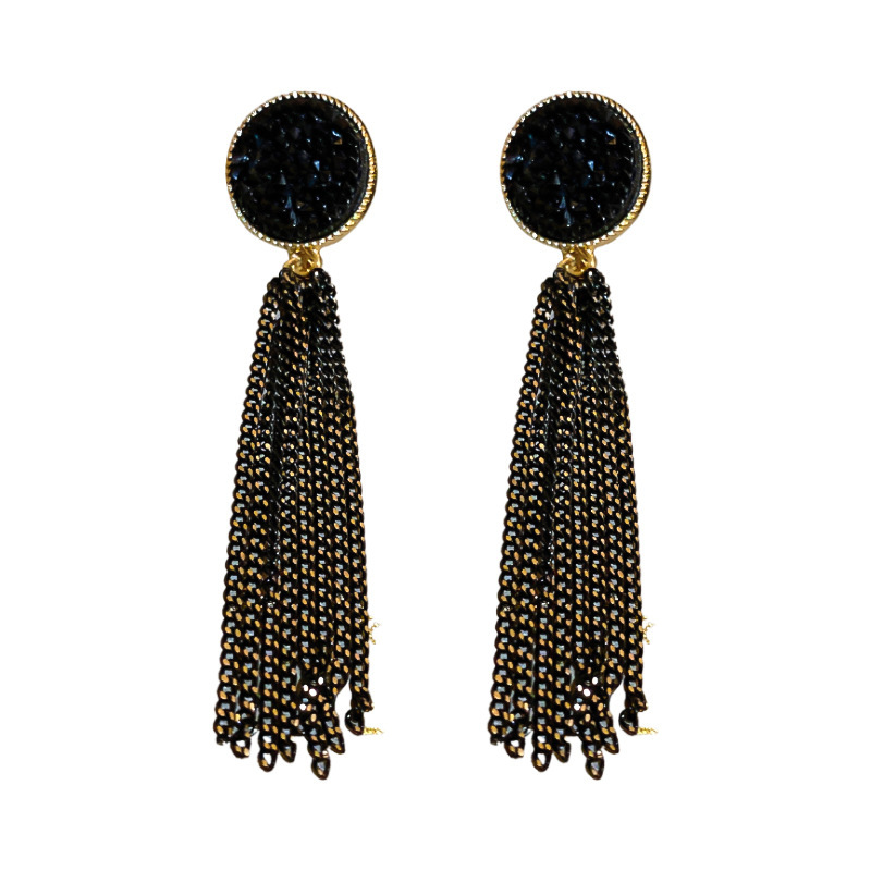 Silver needle crystal circle chain tassel earrings, Hong Kong style, retro, versatile, simple stud earrings, individual, trendy and elegant earrings for women Item Picture