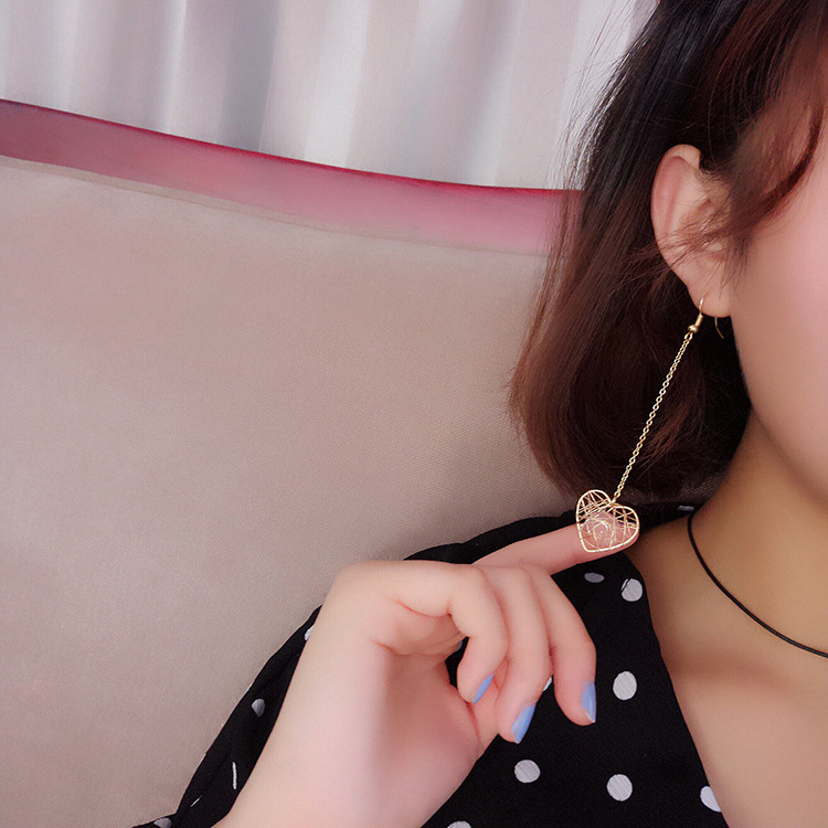Wholesale of fashion accessories: Korean and Japanese style retro heart-shaped string earrings, stud earrings, and ear clips without ear holes Specification drawing