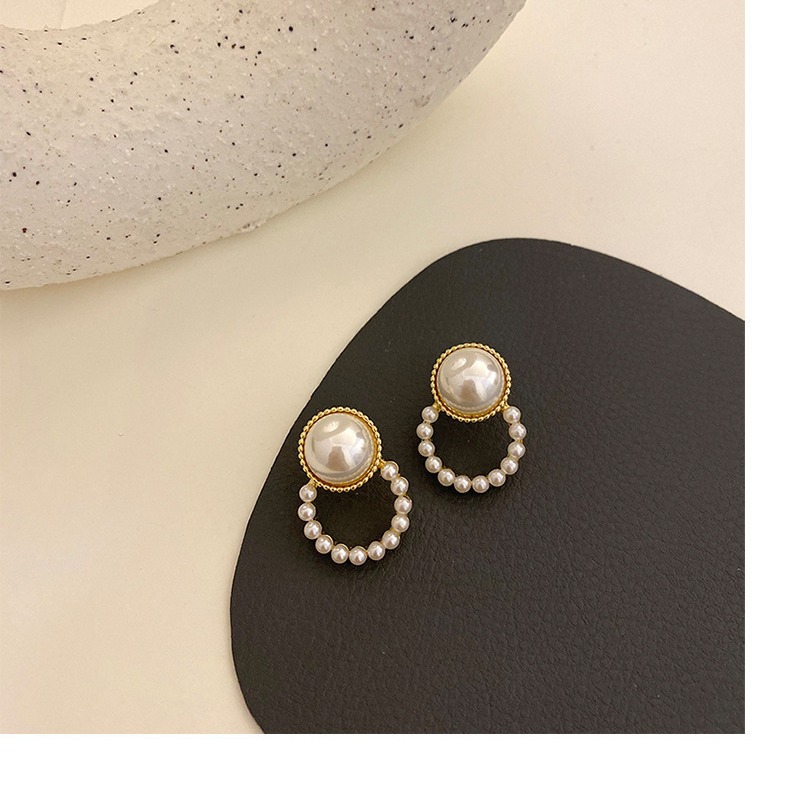 S925 silver needle, simple and versatile, pearl circle, gentle style, elegant and generous, stud earrings, earrings and pendants Application Scenario