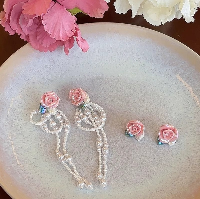 French retro rose flower tassel long earrings, a niche design sense, high-end stud earrings, delicate and sweet earrings for women details Picture