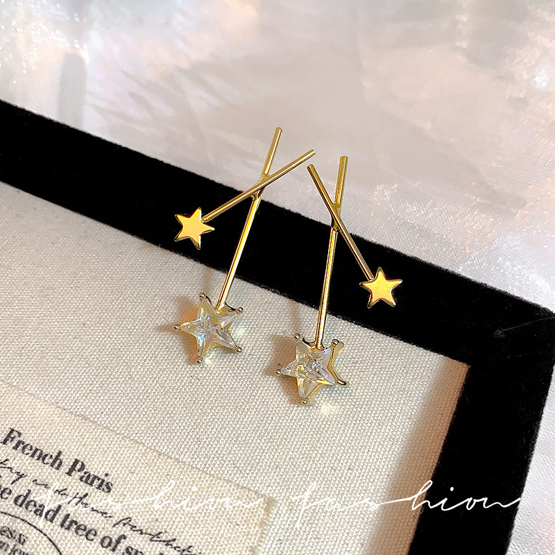 Silver needle design sense crossed five-pointed star stud earrings for women, simple and elegant, cold style fashionable and elegant earrings Specification drawing